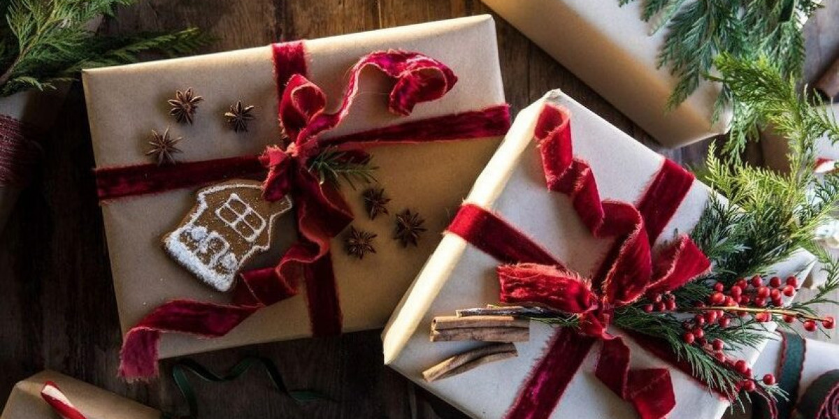 Unwrapping the Magic: What’s Inside a Christmas Gift Box