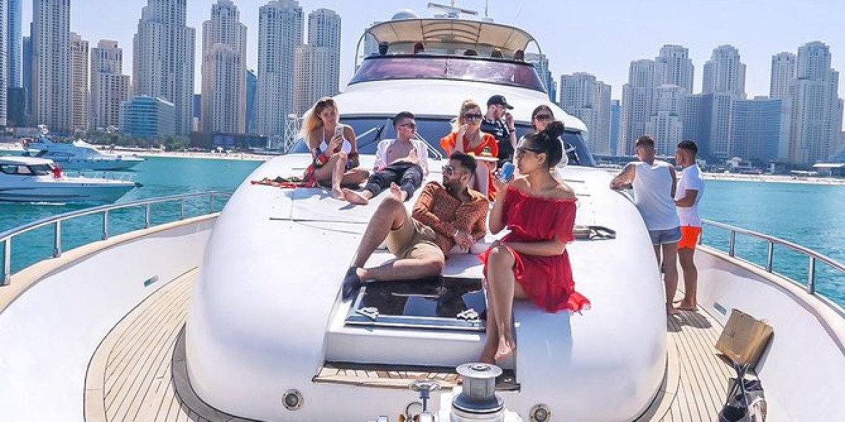 Dubai's Shared Yacht Tours: A Journey into Elegance