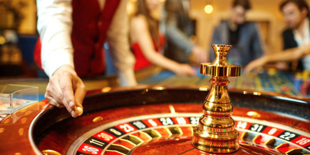 Jak bezpiecznie grać w gry kasynowe online