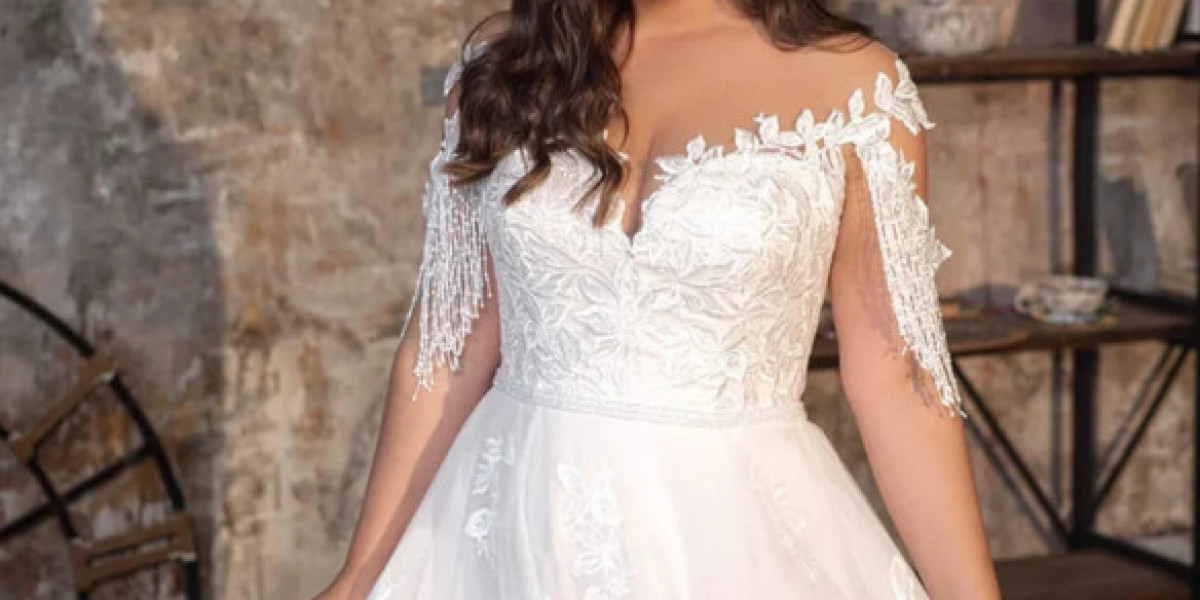 Finding the Perfect Curvy Women’s Wedding Dress: A Guide to Embracing Your Shape