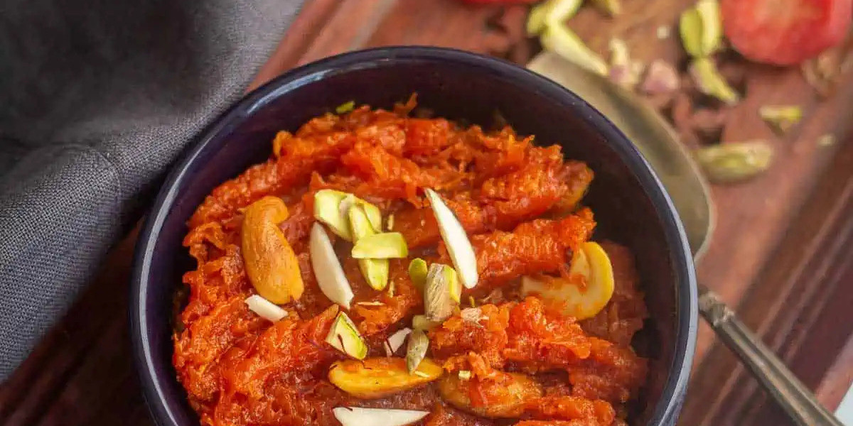 Traditional Gajar Ka Halwa Recipe: A Delicious Indian Dessert