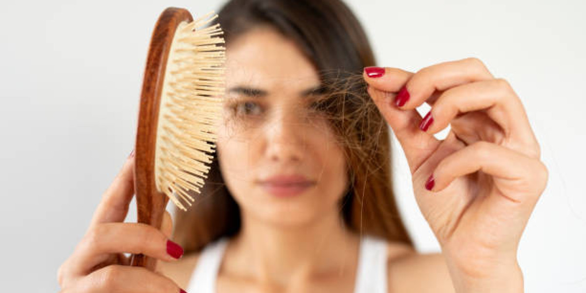 How to Regrow: 15 Simple Natural Ways for Thinning Hair in Females