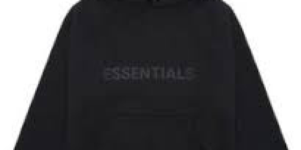 Essentials Black Hoodie: A Wardrobe Icon for Every Season