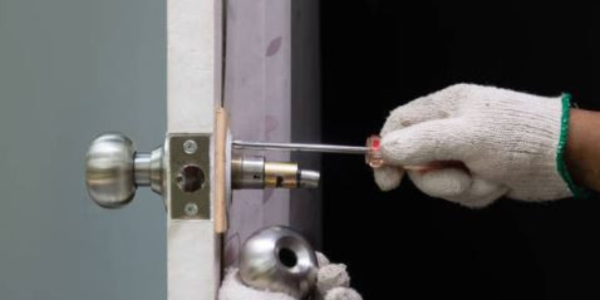 The Role of Locksmiths in Home Security