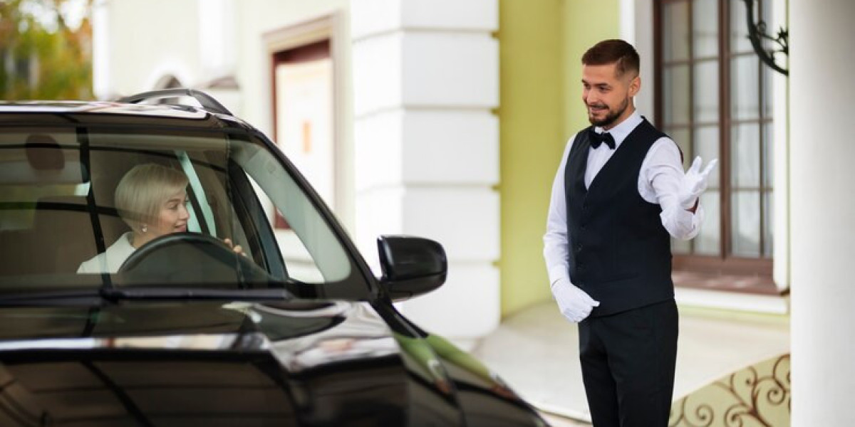 Ring in the New Year in Style with Singapore’s Luxury Limousine Services