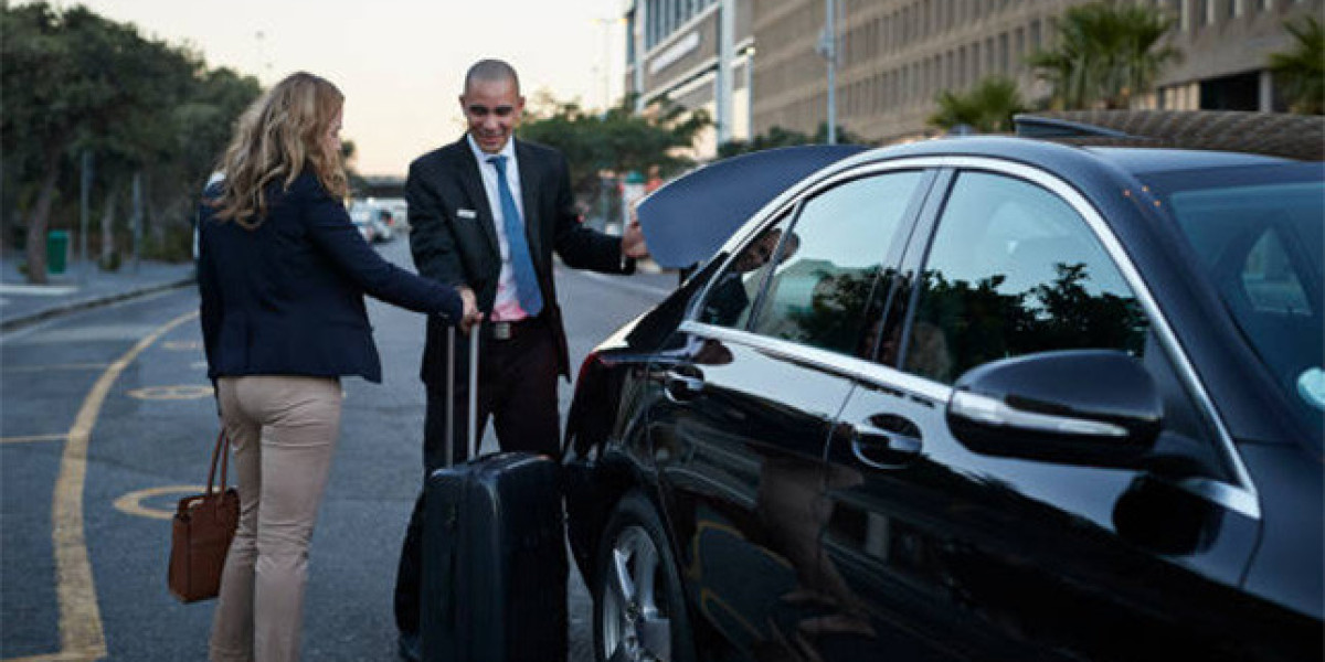 Arrive in Style: The Advantages of Airport Limo Shuttle Services