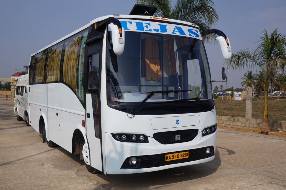 Mini Bus on Rent in Bangalore - Starts @ Rs 28/ Per Km