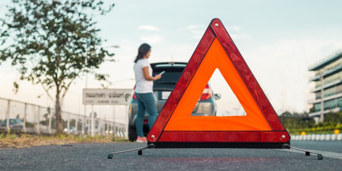 Top Reasons To Choose Emergency Roadside Assistance Near Me For A Stress-Free Journey