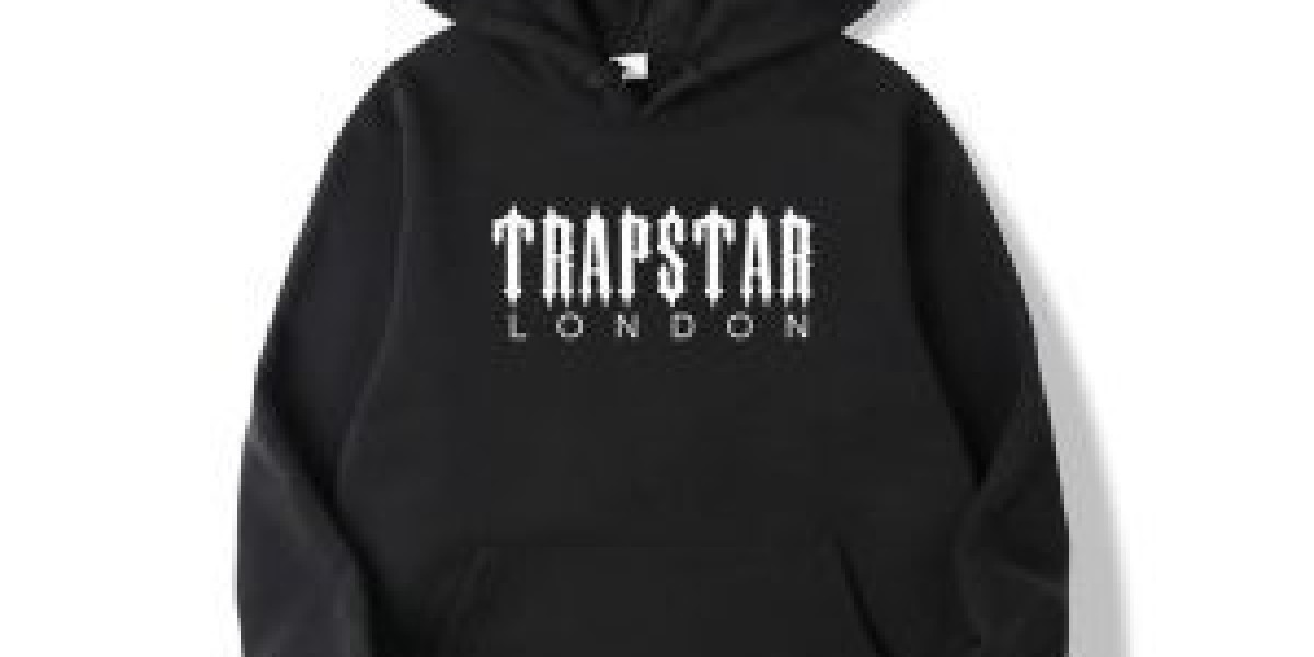 Trapstar Tracksuits: Comfort Meets Urban Elegance