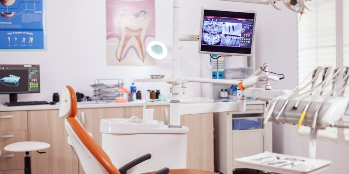 Top Reasons to Choose Dental Hospitals in Ajman for Professional Teeth Whitening