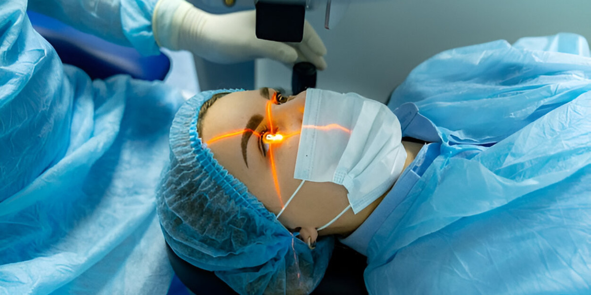 Cornea Transplant: Everything You Need to Know About This Vision-Restoring Surgery