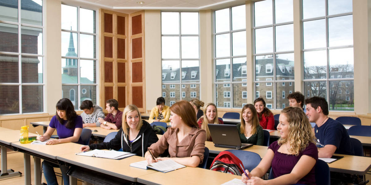 Current Educational Trends Transforming Classrooms and Online Learning