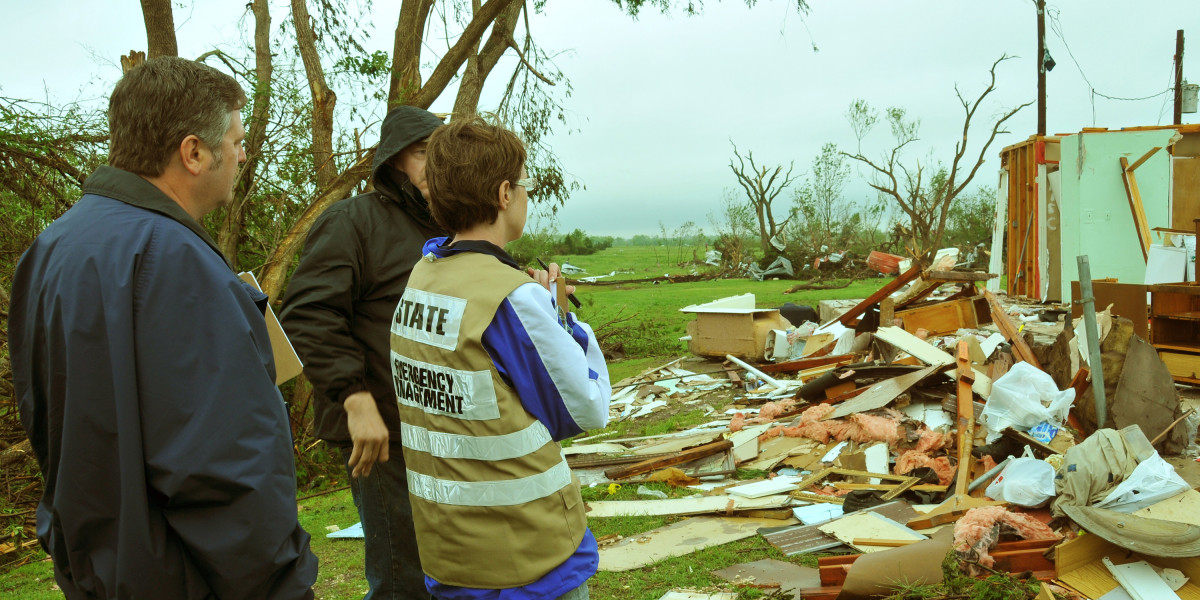 Who Can Recommend the Best Storm Damage Claim Adjuster