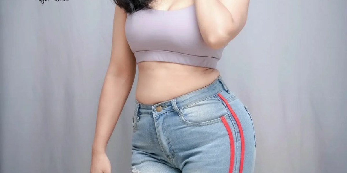 Dubai Escort	+971556820247